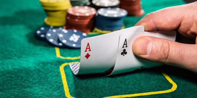 Tìm hiểu chi tiết về thuật ngữ Poker tại nhà cái uy tín 33Win